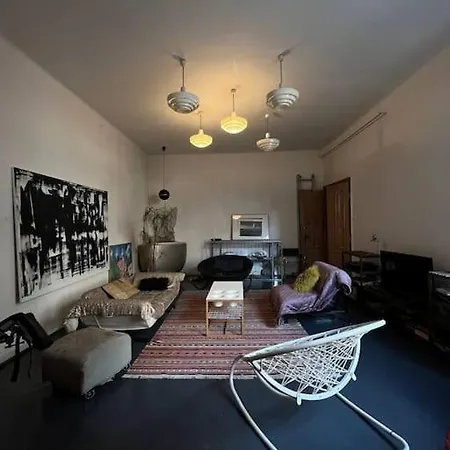 In The Center Apartment *
